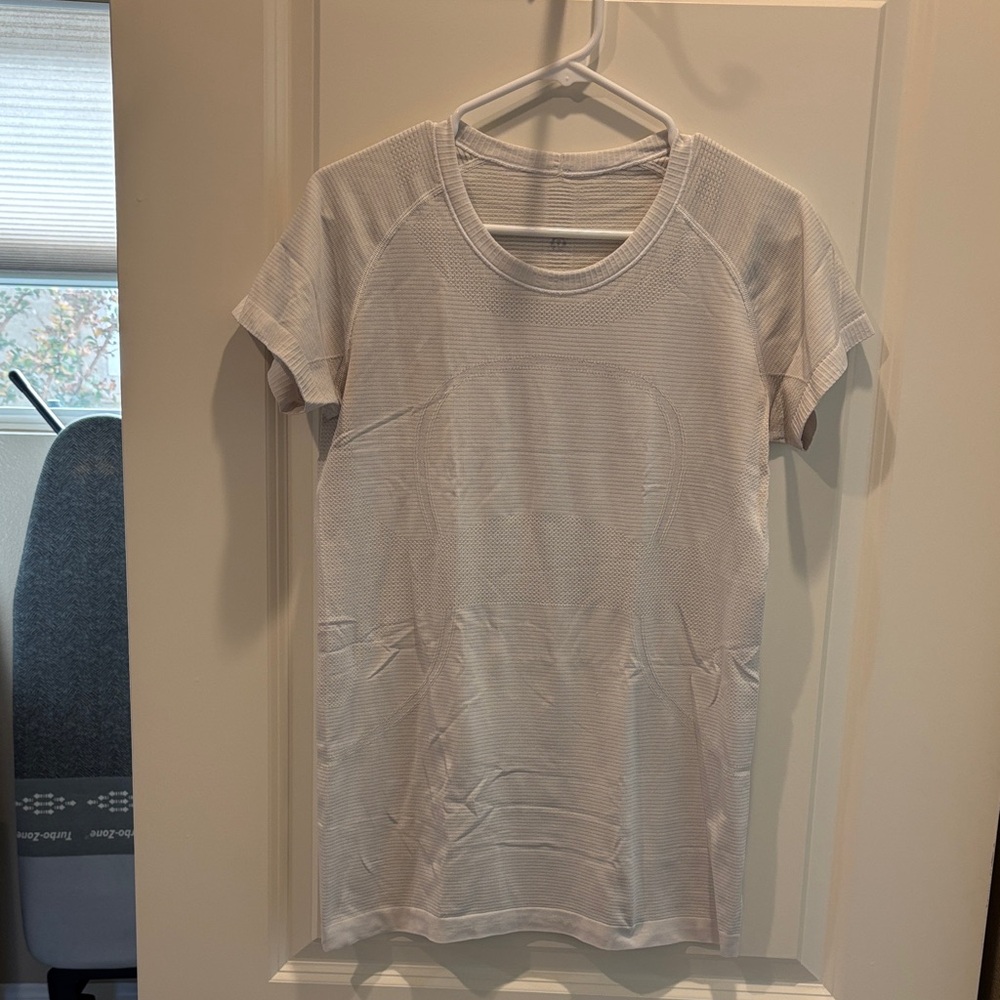 lululemon athletica Short Sleeve Tee - white